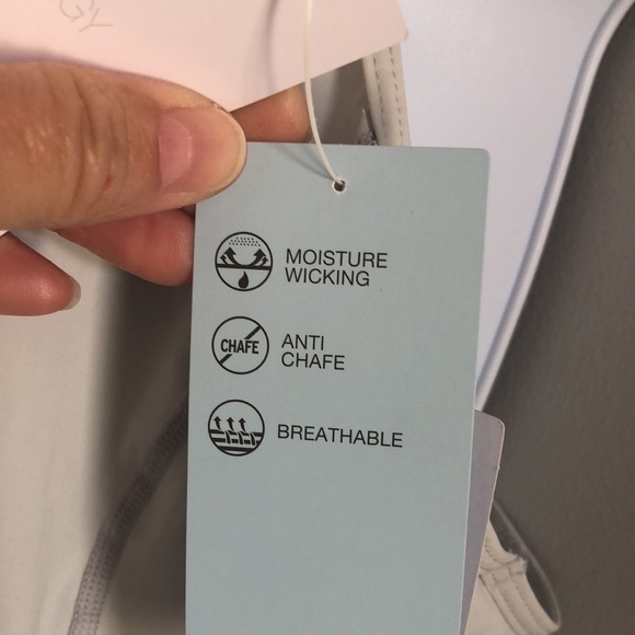 𝅺NEW Zella “Nova” Exercise Perforated Cutout Racer Back Size L Workout Tank Top - Picture 12 of 15